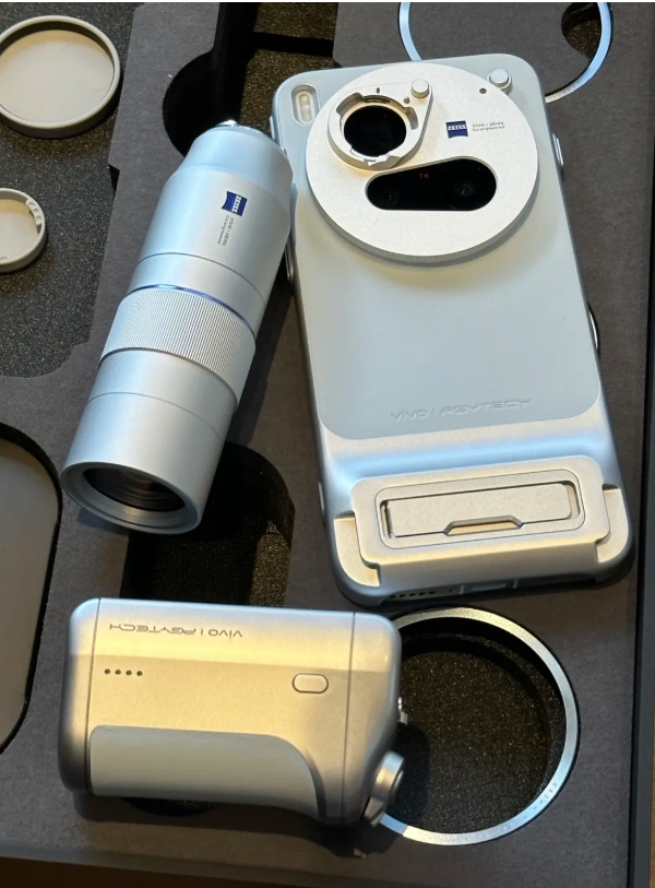 vivo X300 Pro ��Ӱ��װ �������� . vivo X300 Pro 16GB+512GB ��Ұ�� ��˾2��APO��������