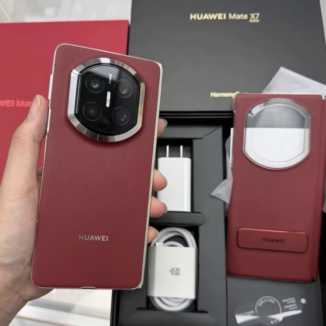 ��ΪMate X7 ��ʵ���䣬�������ڴ�׻����� X7����ȥ̫�������˰ɣ��� HUAWEI Mate X7 ����9030 Pro 12