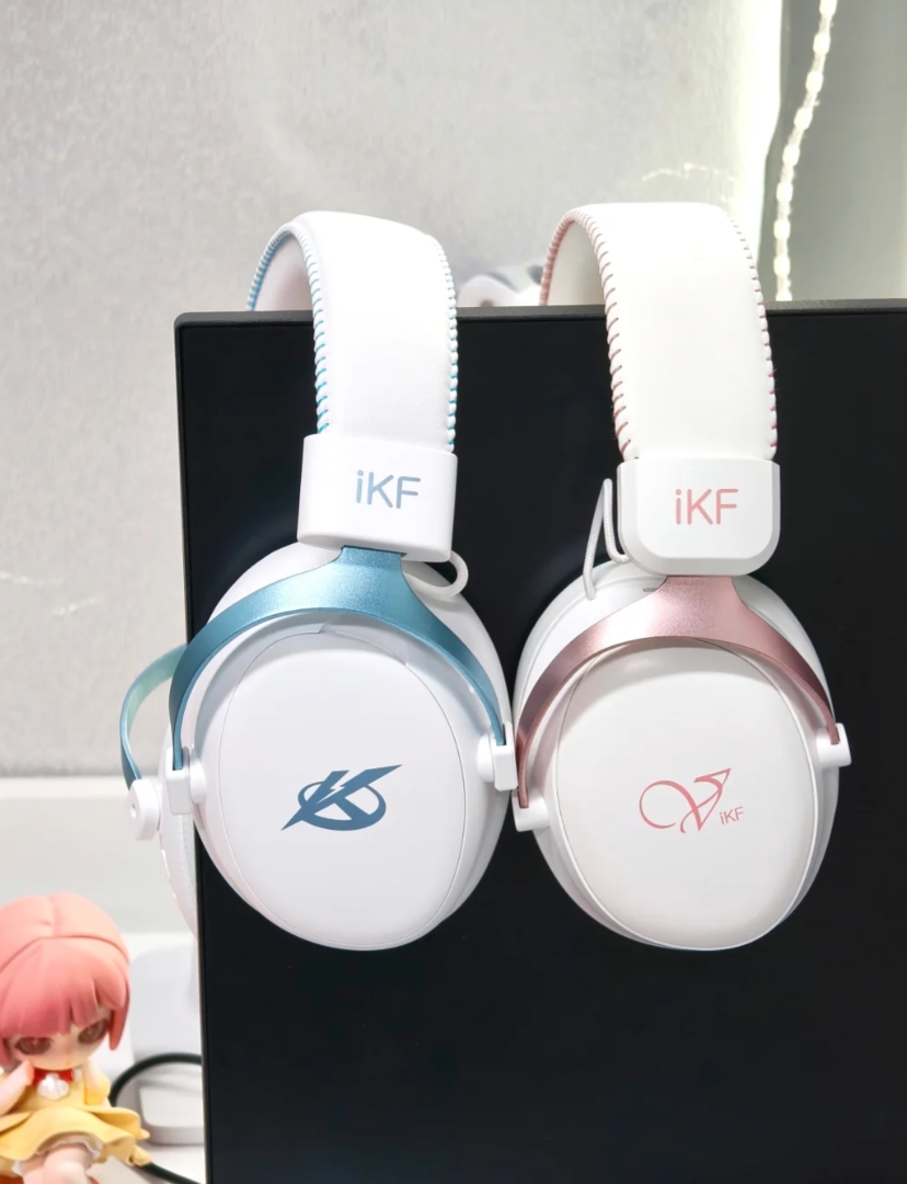 �ó�Ƭ����Ӳ�������ѵ�˫�ŵ羺���� iKF V11 Max��Ϸ����ͷ��ʽ������ģ��������2.4G������λ����7.1����