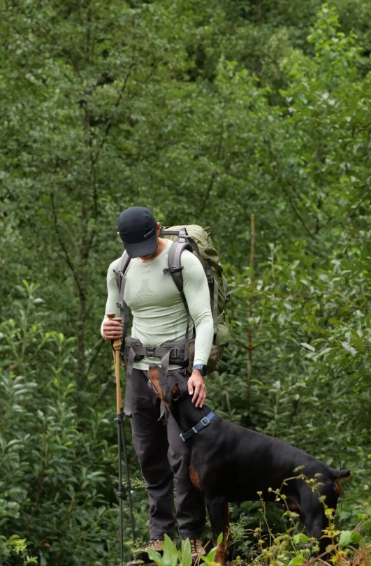 ���ֱ����������ĸо� �Ҹ���ô���������� ��;��UTO��ѹ���ٸ�����װ�л�ѩ��ɽ�����˶���ů���ºڻ�ɫ(�пXL���ּ�?