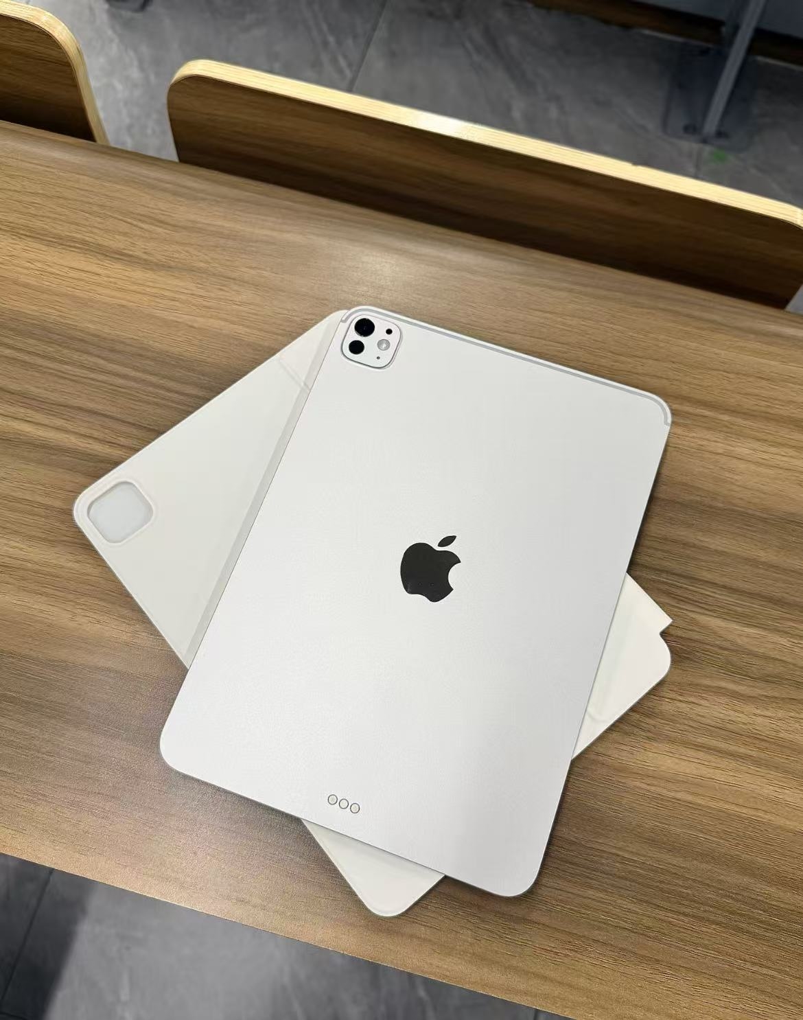 ��ǿ��ë��������ipad �����������ޣ�������ˮ��ϵͳ���鵹����ʷ��� Apple/ƻ���������Żݡ�iPad