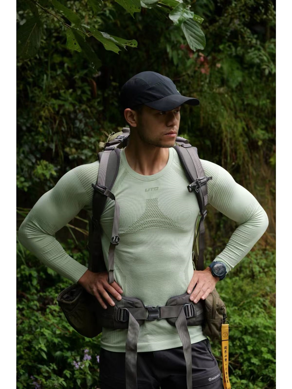 ���ֱ����������ĸо� �Ҹ���ô���������� ��;��UTO��ѹ���ٸ�����װ�л�ѩ��ɽ�����˶���ů���ºڻ�ɫ(�пXL���ּ�?