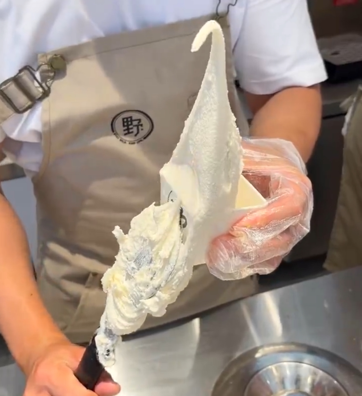 Ұ������130�˱������28Ԫ��ָ�� ���ڣ��߶˱����Ʒ�ơ�Ұ�����������䶨��������ע��Ʒ�ƴ�ʼ�˴޽�Ϊ�ڷ�̸�л�Ӧ�ƣ��봫ͳ��ʽ�������